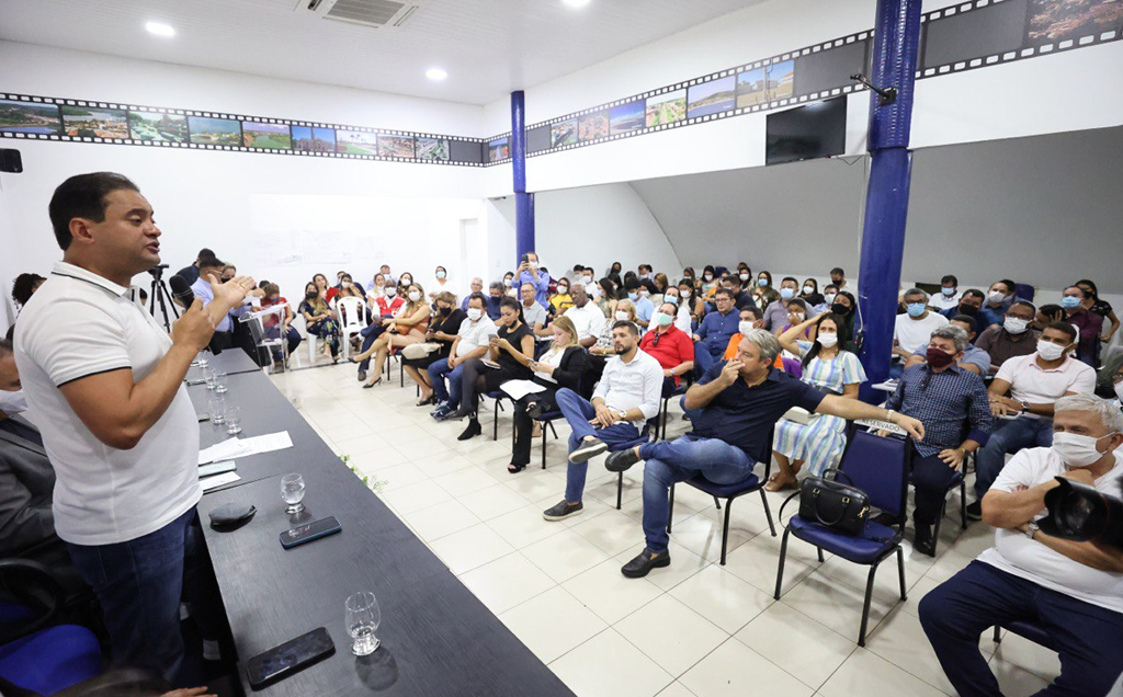 https://wevertonrocha.com.br/wp-content/uploads/2021/12/Senador-Weverton-participa-de-entrega-de-equipamentos-para-conservacao-de-vacinas-a-mais-de-100-municipios-maranhenses.jpg