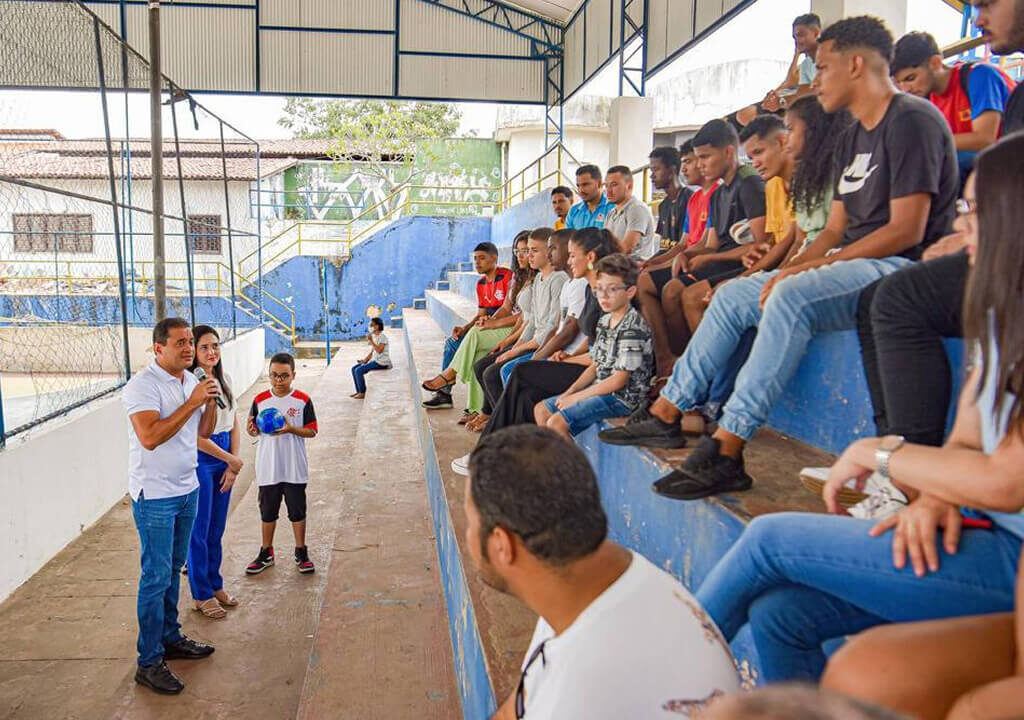 https://wevertonrocha.com.br/wp-content/uploads/2022/08/Weverton-Rocha-participa-de-roda-de-conversa-com-jovens-no-bairro-da-Alemanha--1024x720.jpg