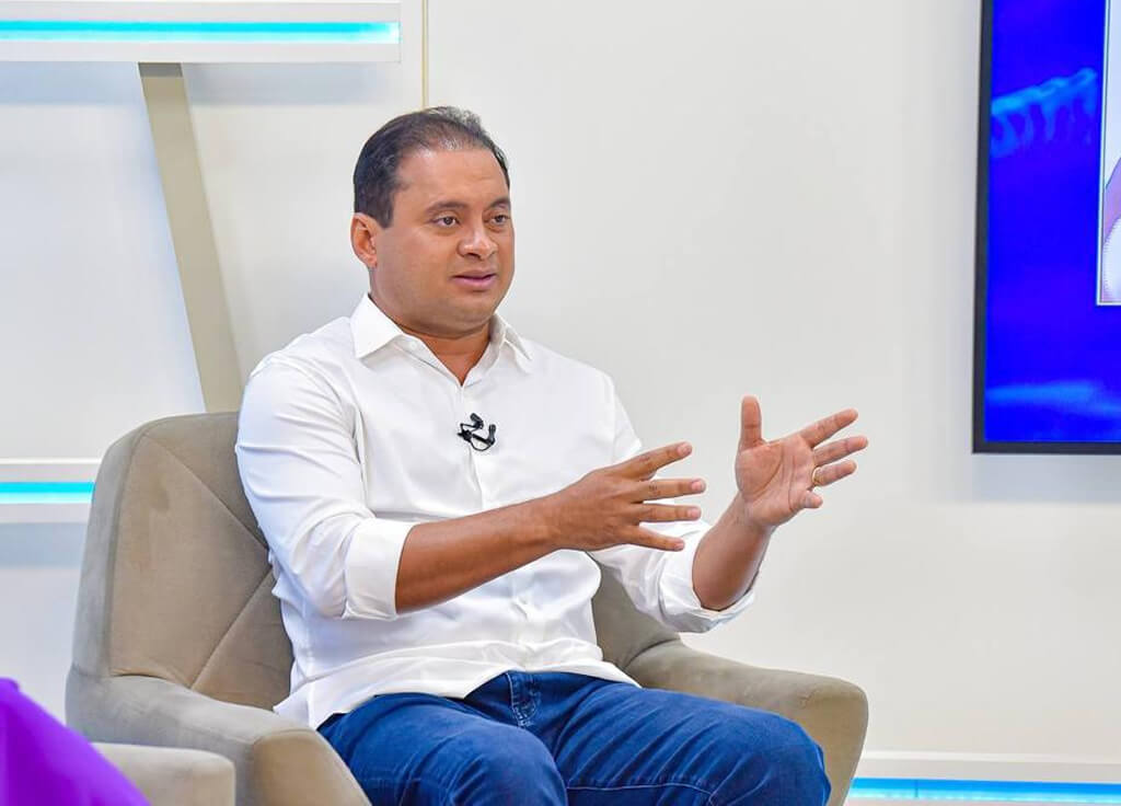 https://wevertonrocha.com.br/wp-content/uploads/2022/08/Weverton-Rocha-participa-de-sabatina-na-TV-Difusora.jpg