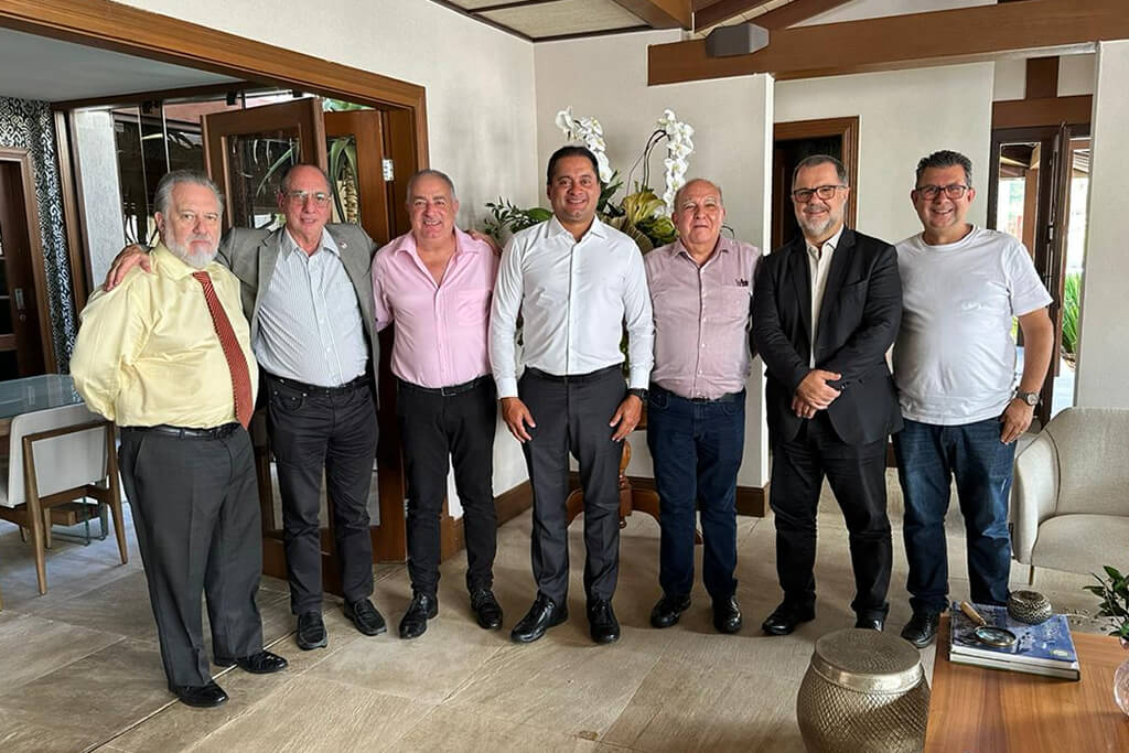 https://wevertonrocha.com.br/wp-content/uploads/2023/02/Senador-Weverton-se-reune-com-representantes-de-centrais-sindicais-.jpg