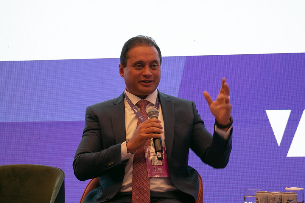 https://wevertonrocha.com.br/wp-content/uploads/2024/08/Senador-Weverton-Rocha-participa-da-16a-edicao-do-Forum-Nacional-Eolico.jpeg