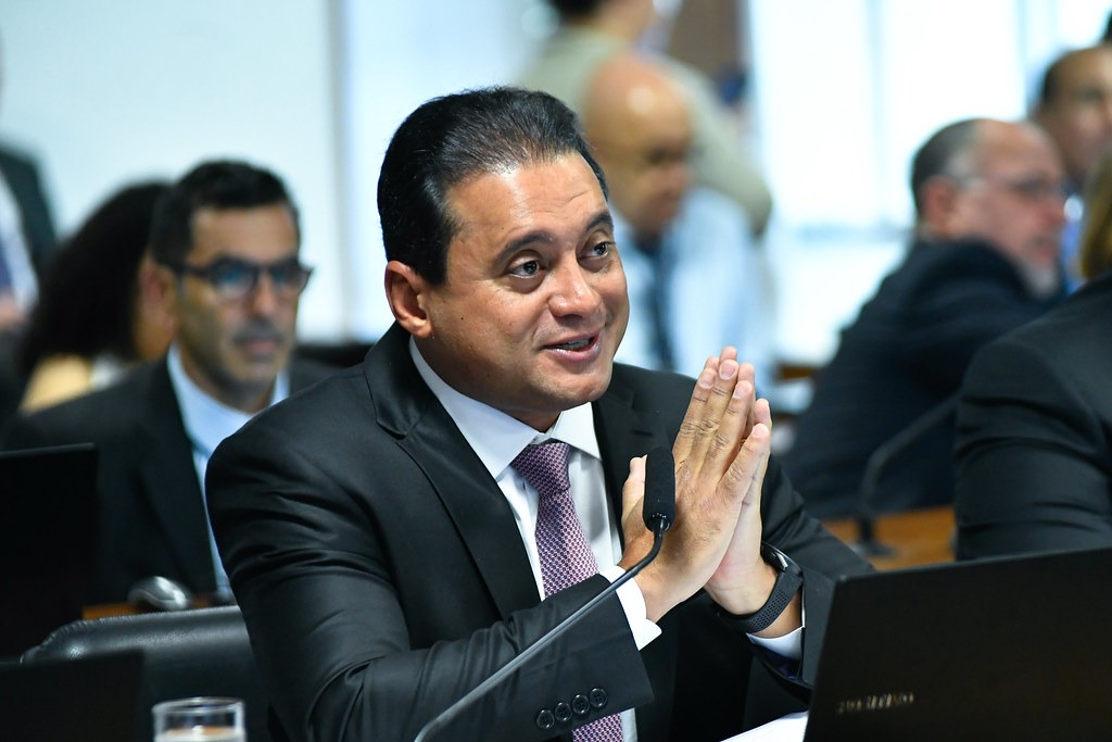 https://wevertonrocha.com.br/wp-content/uploads/2025/05/Senado-aprova-ampliacao-de-cotas-raciais-em-concursos-para-30_-ministra-da-Gestao-agradece-apoio-de-Weverton.jpeg