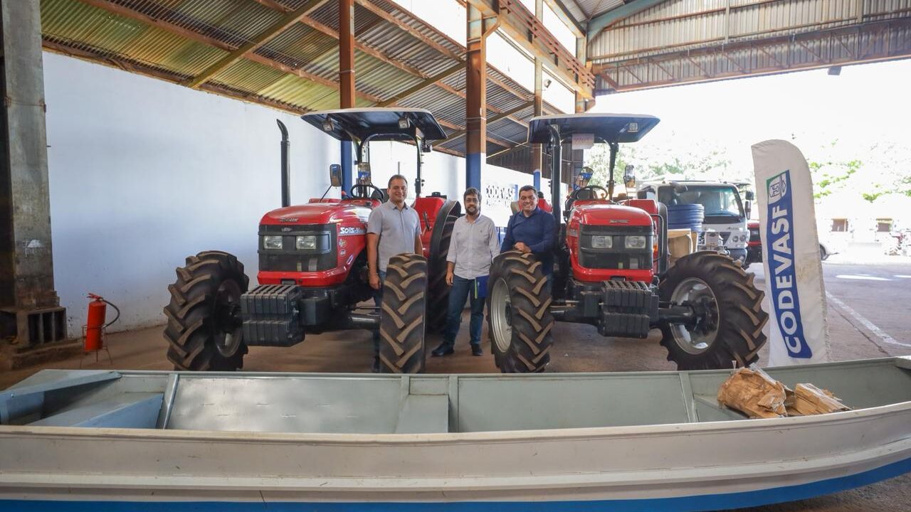 https://wevertonrocha.com.br/wp-content/uploads/2026/05/Senador-Weverton-Rocha-reforca-apoio-a-agricultura-familiar-com-entrega-de-equipamentos-para-municipios-maranhenses--1280x720.jpeg